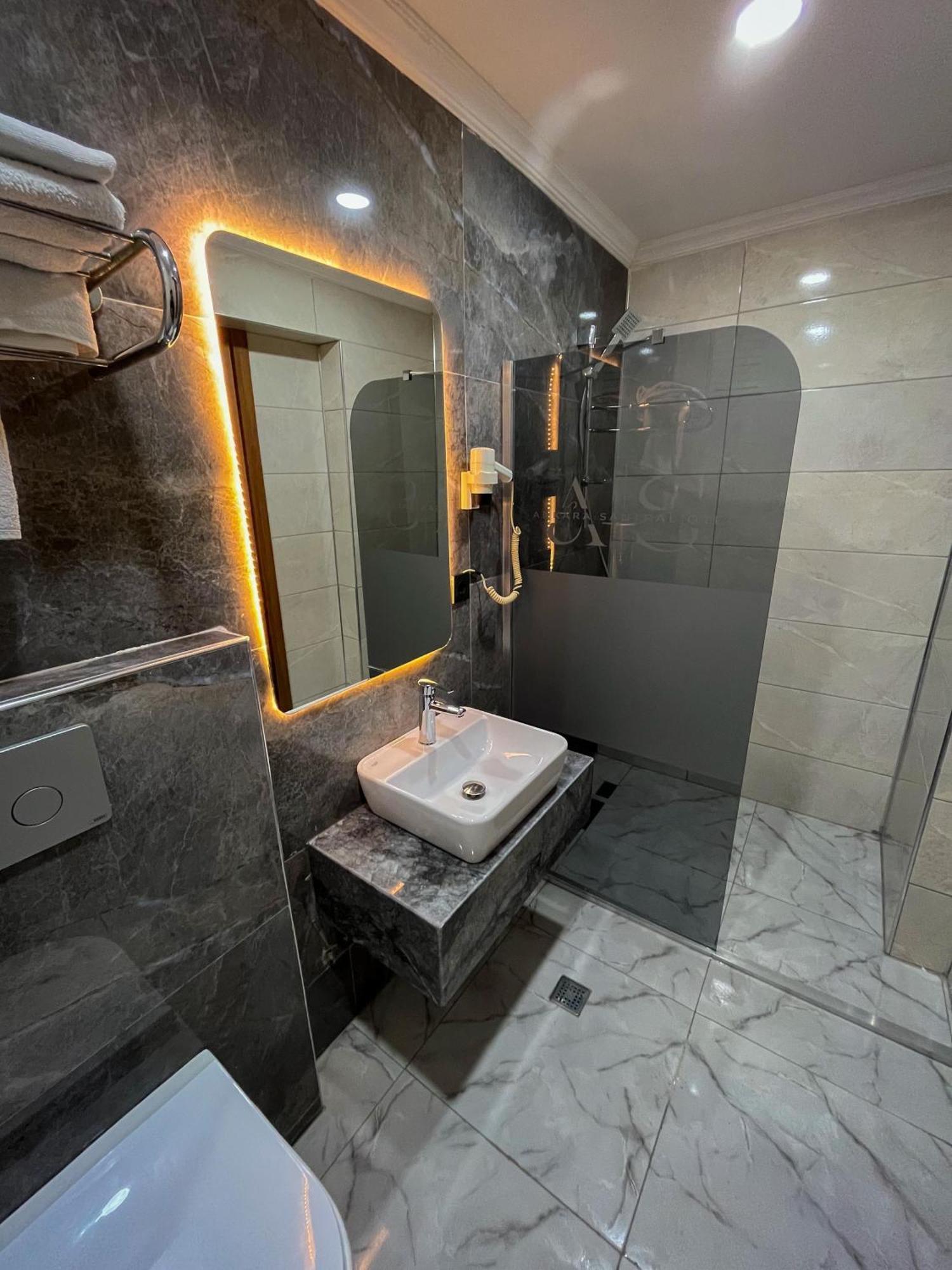 Ankara Santral Otel ภายนอก รูปภาพ